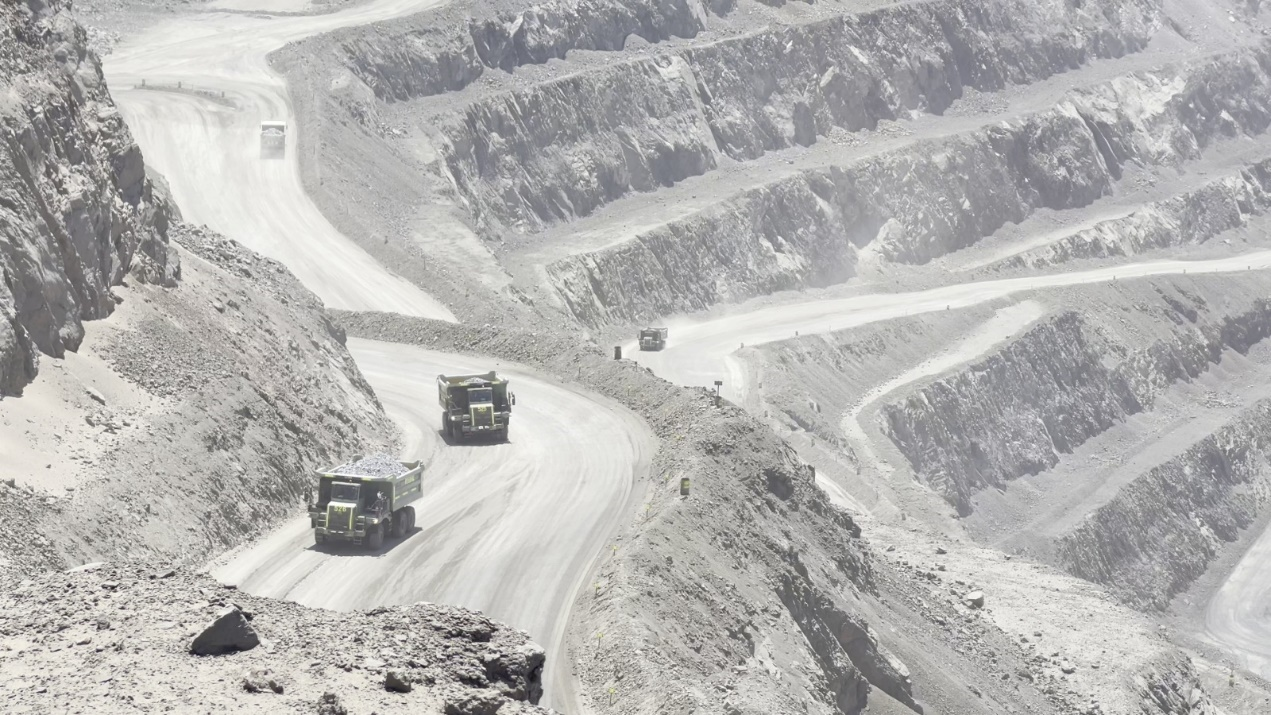 LGMG ha entregado 30 camiones mineros híbridos a Perú, impulsando prácticas mineras sostenibles