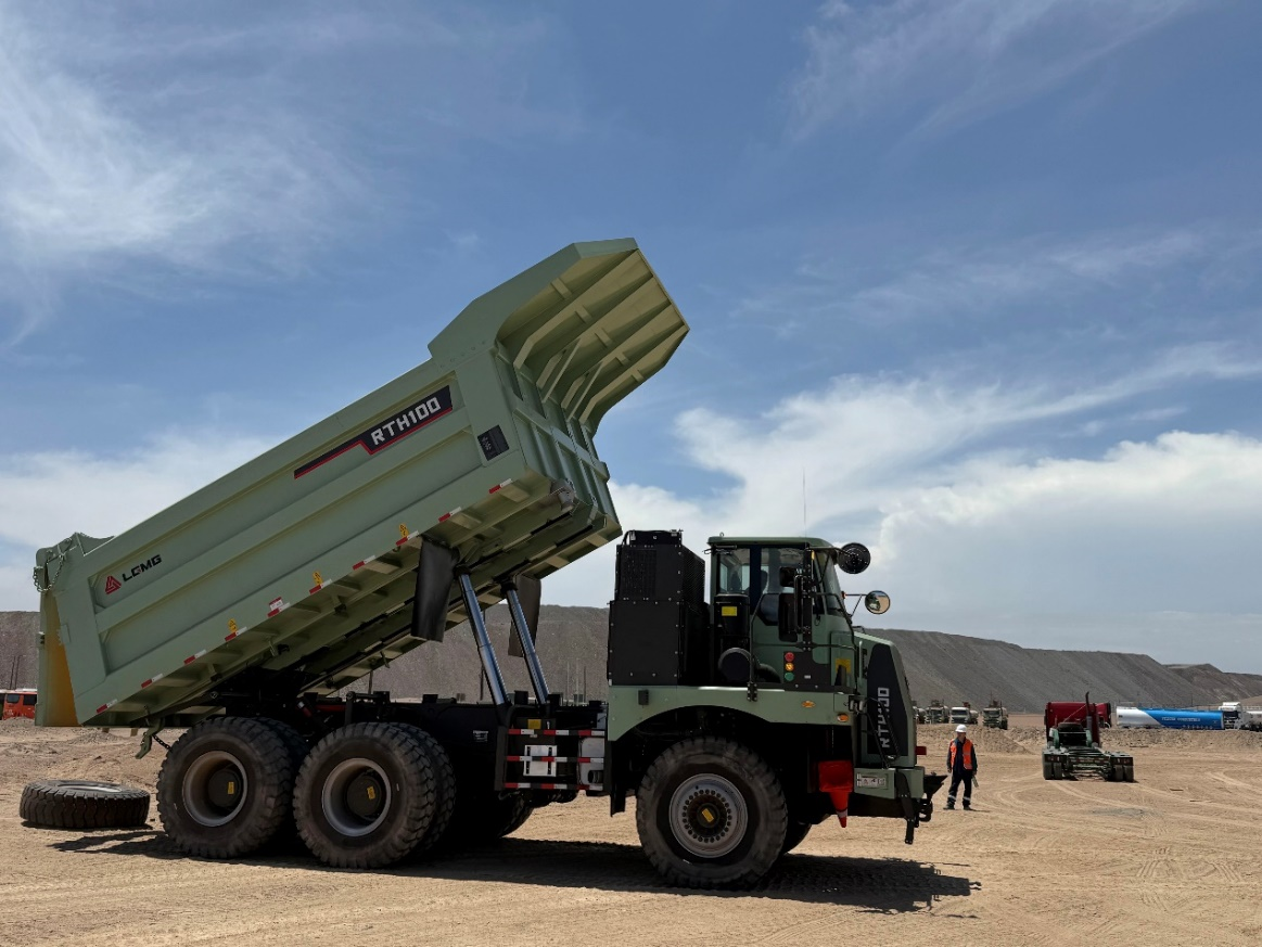 LGMG ha entregado 30 camiones mineros híbridos a Perú, impulsando prácticas mineras sostenibles LGMG ha entregado 30 camiones mineros híbridos a Perú, impulsando prácticas mineras sostenibles