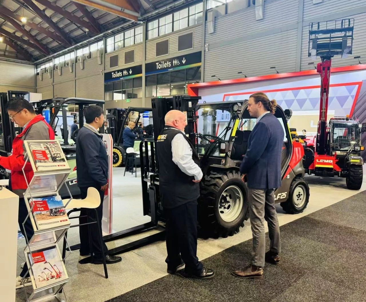 Lingong Machinery brilla en CeMAT Australia con innovadoras soluciones de manejo de materiales